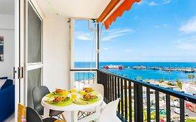 76. Los Cristianos First Sea Line, Parking, Wi Fi